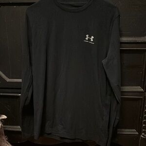 Under Armour Long Sleeve Shirt - size small
